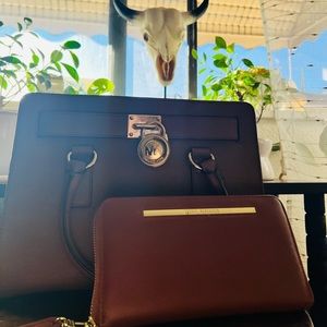 Michael kors purse and wallet